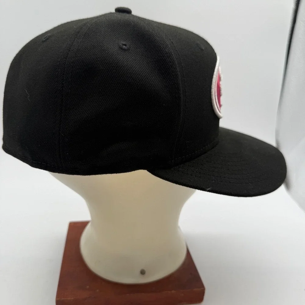 NFL San‎ Francisco 49ers New Era 59FIFTY Crucial Catch Cancer  Fitted Hat 7 1/2